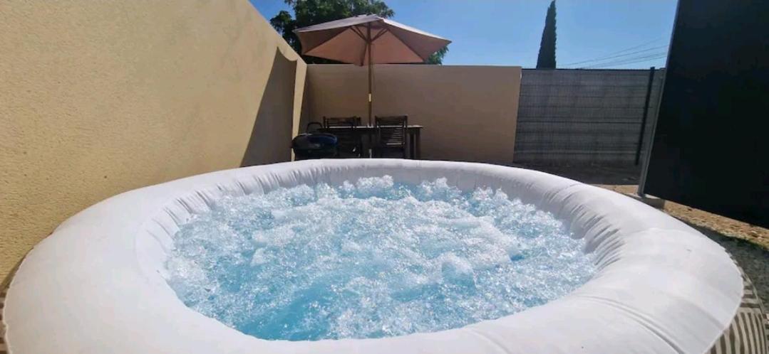 Cosy House Jacuzzi Villa Carpentras Bagian luar foto